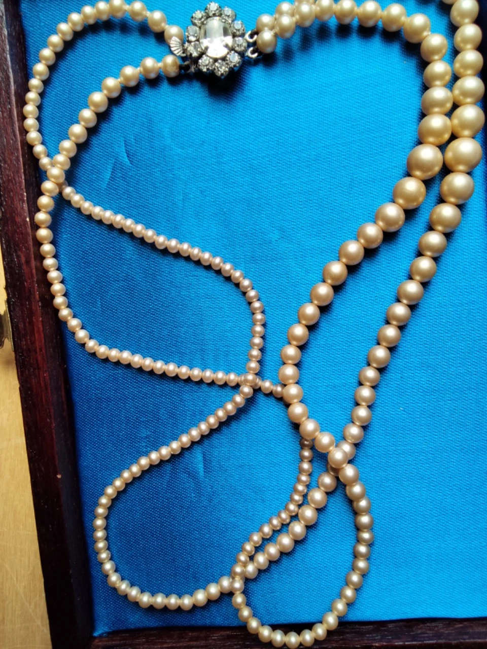 Collier ancien de perles deux rangs